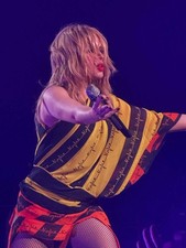 Foto brillante Kylie Minogue 8,5" x 11" borde #2502