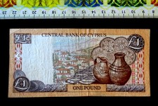 (USA  0.70 ) , Cyprus  Banknote , 1 Pound , Year : 2001  .