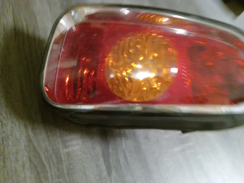 TYC Products 11-5969-01 RIGHT TAIL LIGHT ASSEMBLY For MINI COOPER 2006-2002 — 第 2/4 张图片