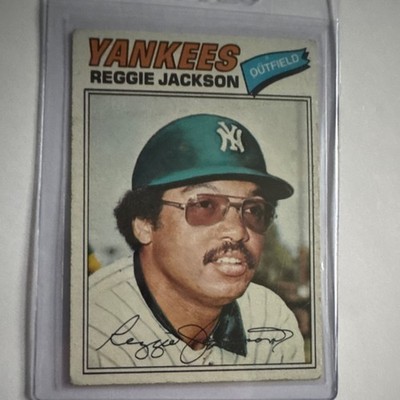 1977 Topps Reggie Jackson #10 Base Set New York Yankees Baseball