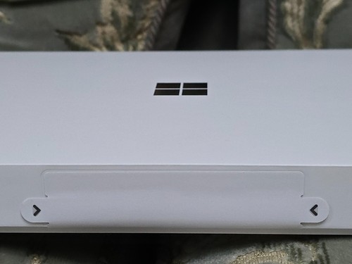 NEW Microsoft Surface Pro 13" Snapdragon X Elite 32GB 1TB OLED Tablet - Platinum - Picture 4 of 11