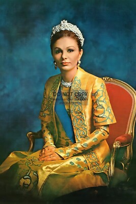 EMPRESS FARAH PAHLAVI WINDOW OF THE LAST SHAH OF IRAN ROYALTY 4X6 PHOTO POSTCARD