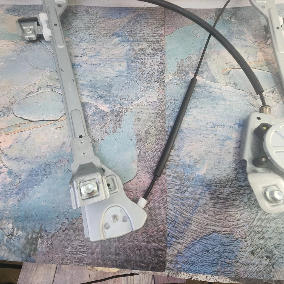 Dorman 741-130 Fits 2004-2006 Chrysler Pacifica Front LH Power Window Regulator - Imagem 3 de 4