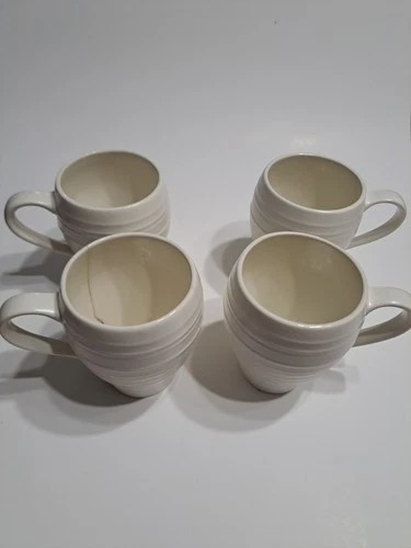 Mikasa Swirl White Mug Cup DJ100 Coffee Tea Mug Stoneware Set Of 4