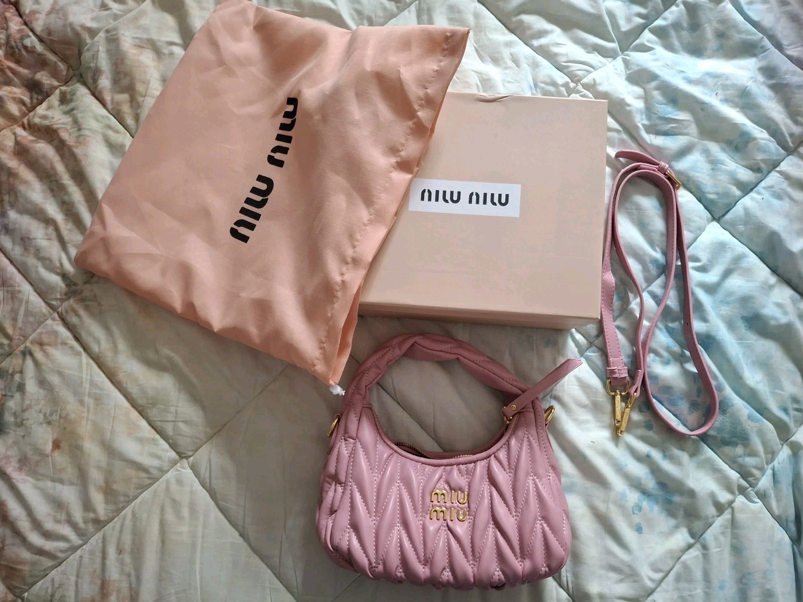 Borsa Miu Miu Matelassé pelle nappa rosa Borsetta Hobo donne a mano con Tracolla