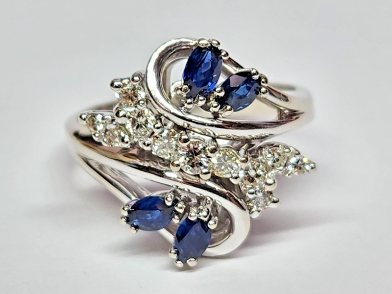 BEAUTIFUL 14kw Gold Natural Sapphire & Diamond Lasso Bypass Cluster Ring Sz 7.25