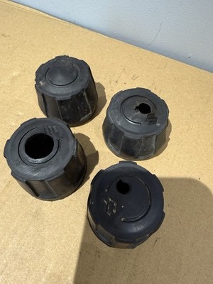 SUZUKI Lt50 LT50 RADNABENKAPPEN, beschädigt siehe Bilder Felgendeckel X 4 Komplettsatz