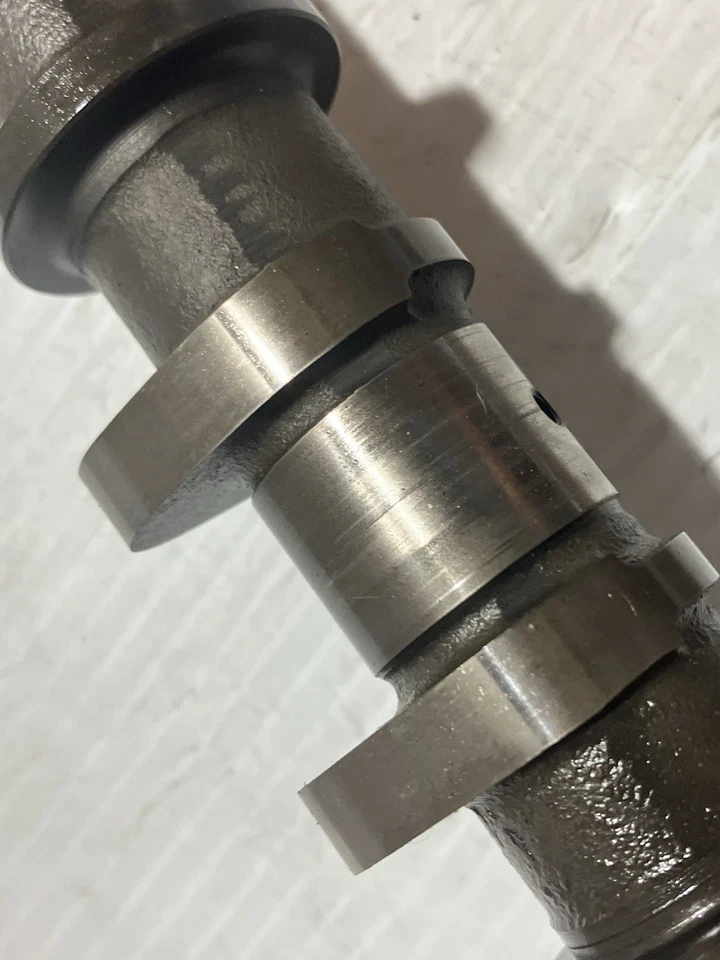 2005 Suzuki Gsxr 1000 Camshaft, Exhaust (OEM) Foto 3 de 4