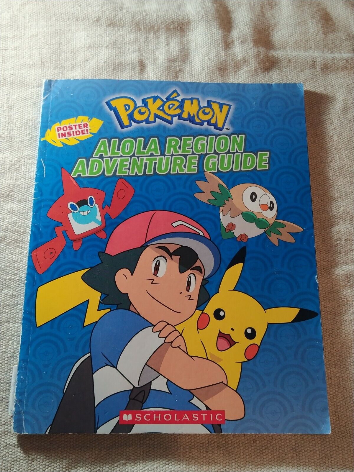 Alola Region Handbook (Pokémon): Scholastic: 9781338148626: :  Books