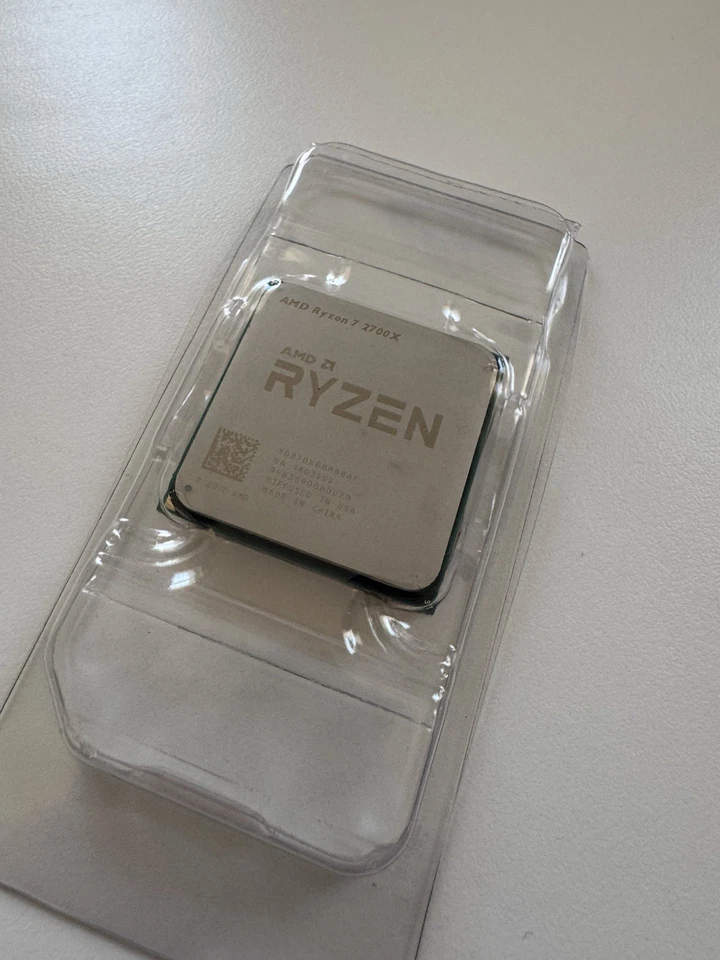 AMD Ryzen 7 2700X CPU, 8x 3.70GHz Basistakt, 4.2GHz Boost, Sockel AM4 - Bild 2 von 3