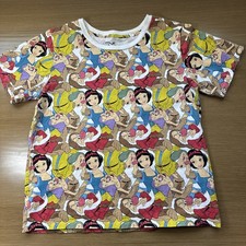 Disney Snow White 7 Seven Dwarfs Grumpy and Dopey Women  s T-shirt Medium