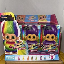 Good Luck Trolls- s 1-6 Lucky Rainbow by Just Play Happy Haul 1-6 Plus Display