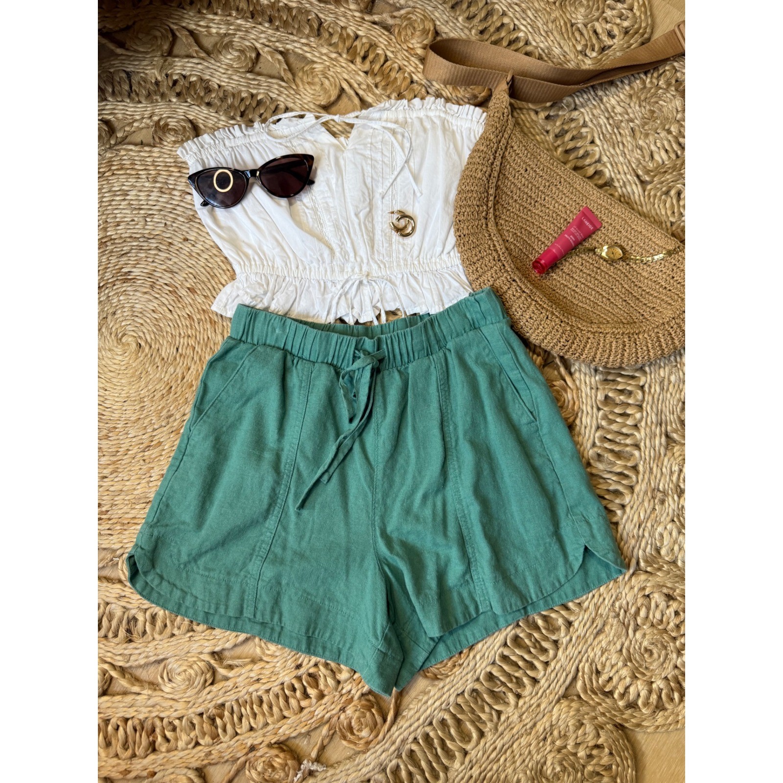 Universal Thread Green Flowey Shorts - image 1