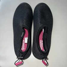 Rugged Shark Unisex Water Shoes W/Aquaflow Size 10 Black/Pink Washable