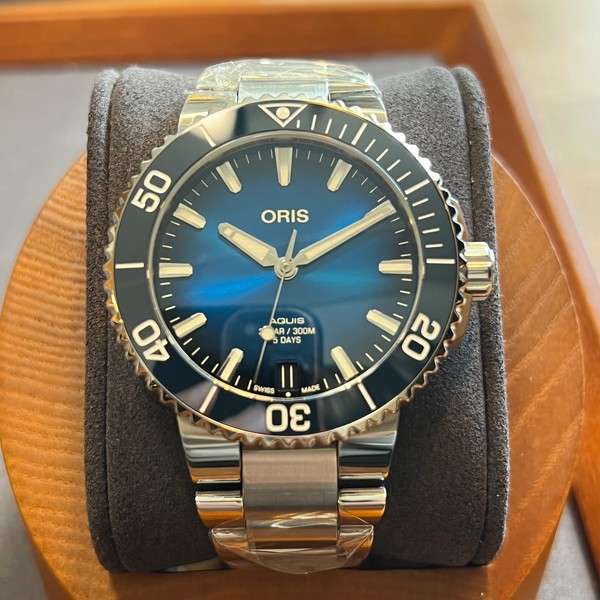 Oris Aquis Blue Dial Calibre 400 Full Set 01 400 7769 4135