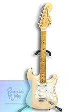 Guitare électrique FENDER Stratocaster ST68-TX