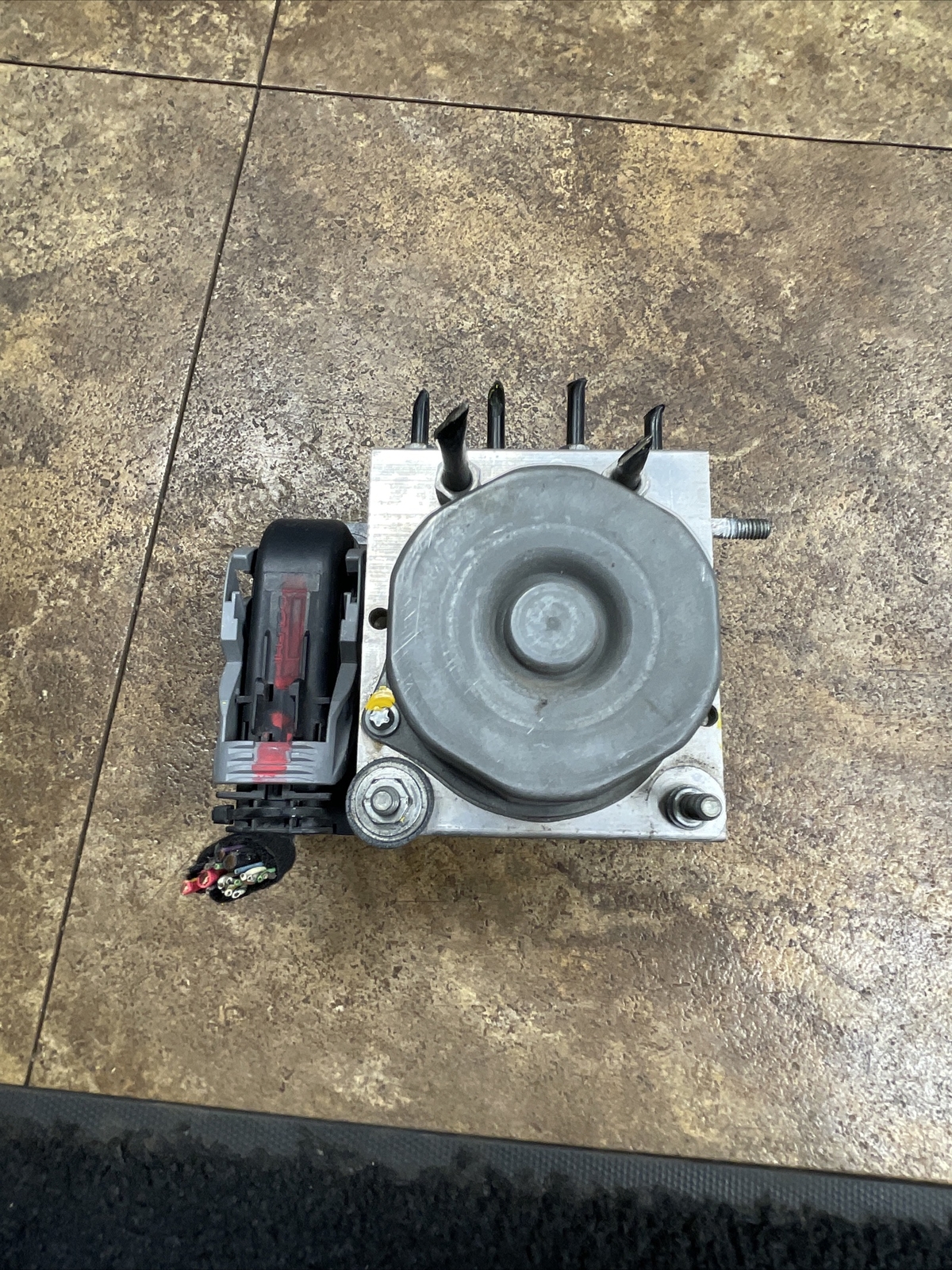 2014 DODGE RAM PROMASTER 3.6L 2500 ABS ANTI-LOCK BRAKE PUMP MODULE ...