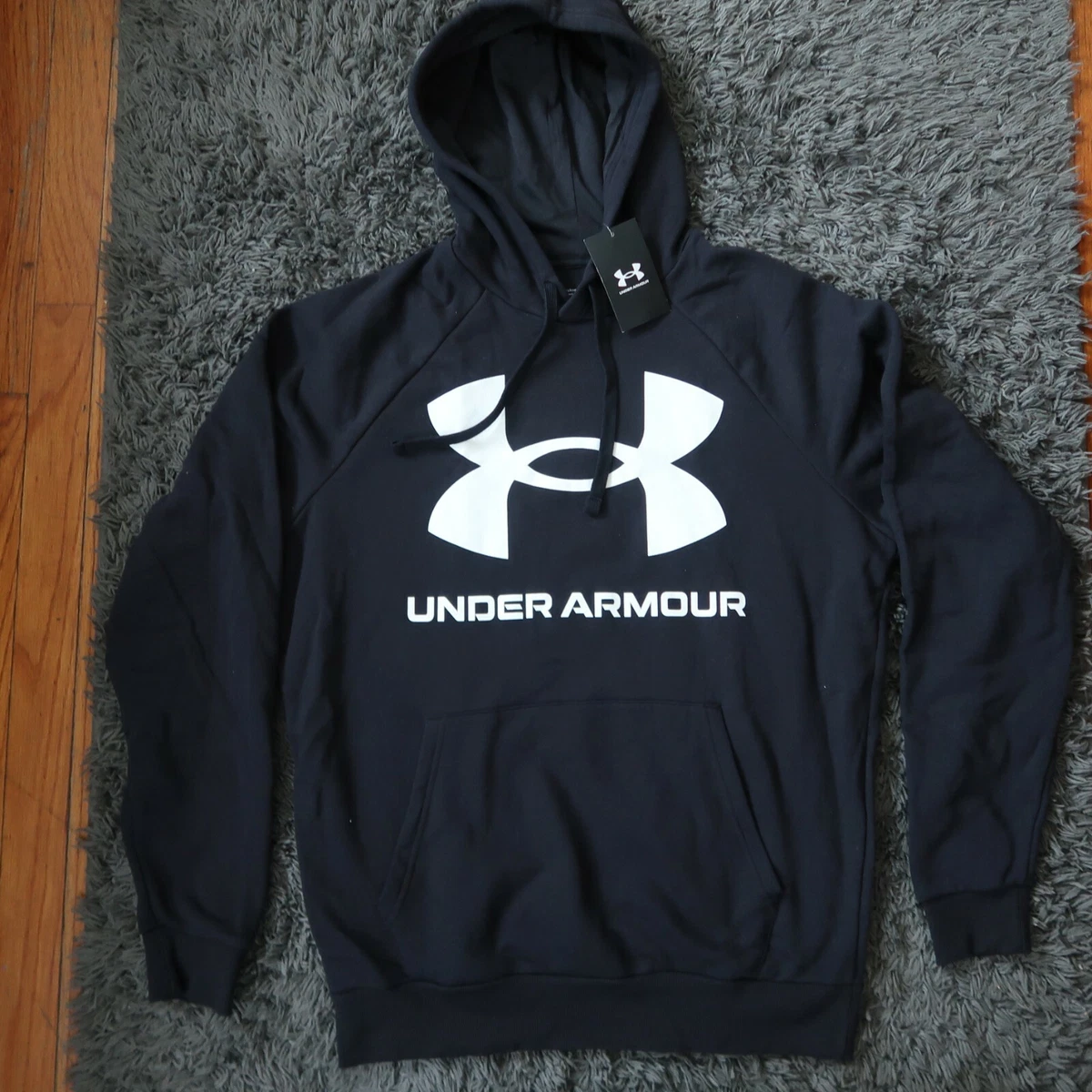 Black ua cheap hoodie