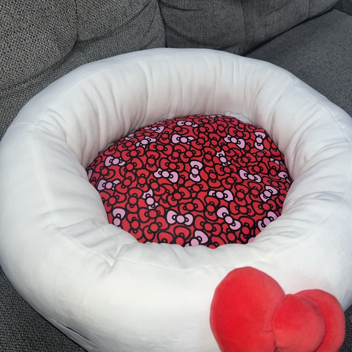 Hello Kitty And Friends Pet Bolster Bed (Medium) - Soft Velboa With Hello Kitty Design, Removable Machine Washable Insert, Officially Licensed - View #7