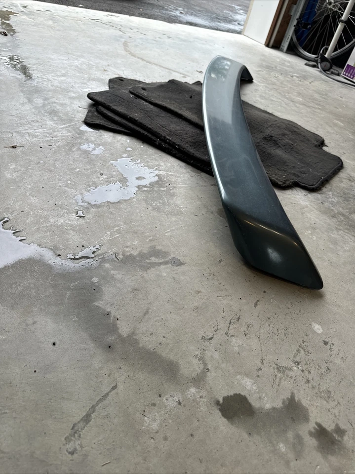 Alerón tapa maletero trasero audi 80 90 b3 b4 Foto 4 de 4