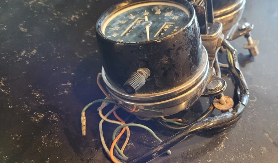 Vintage 1970s Honda CB 360T Speedometer Tachometer Instruments Cluster Gauges - Image 3 of 4