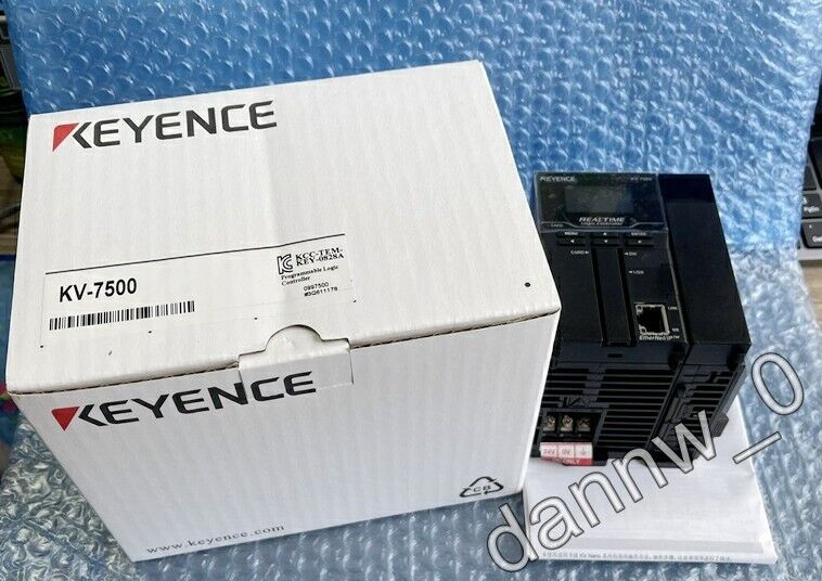 New In Box KEYENCE KV-7500 Programmable Logic Controller