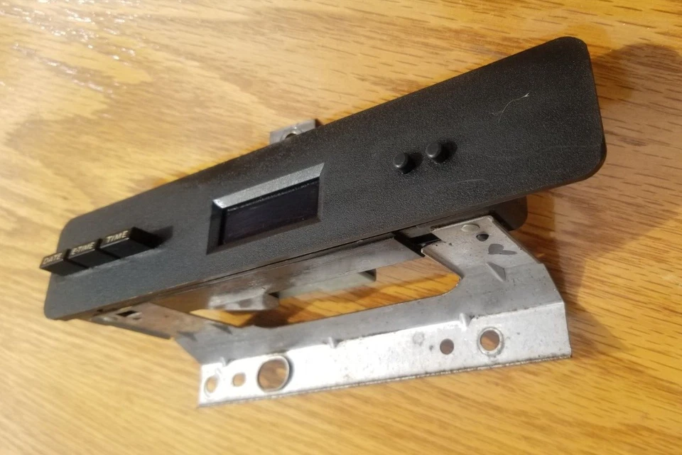 Tablero de reloj 1980-86 Ford Truck Bronco F150 F250 F350 86 85 84 83 82 81 80 Foto 3 de 4