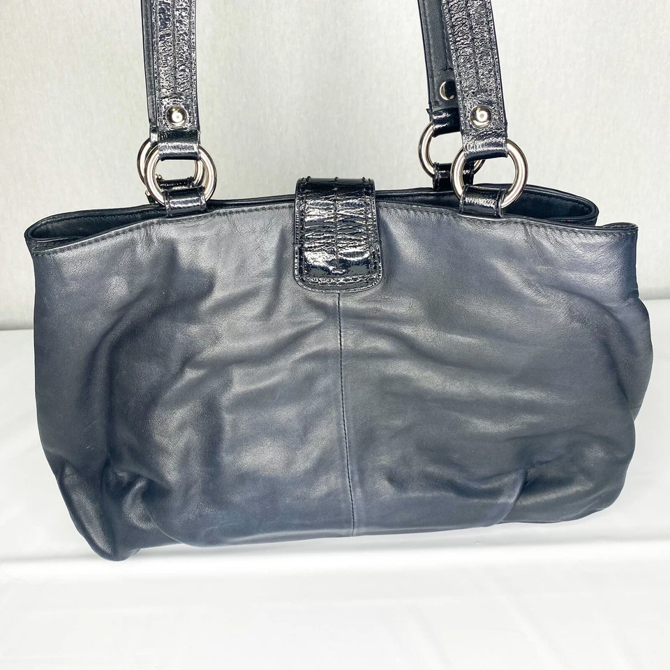 BOLSO DE HOMBRO COACH SOHO NEGRO F19248 PRECIO DE VENTA SUGERIDO POR EL FABRICANTE 378 $ Foto 2 de 4