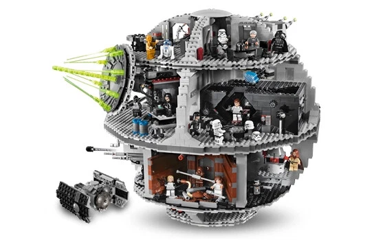 Factory Sealed LEGO 10188 Star Wars Death Star  ULTIMATE COLLECTOR SERIES UCS - Image 4 of 4