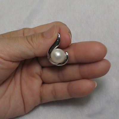 Sterling Silver 925 Hawaiian Fish Hook White Pearl Pendant