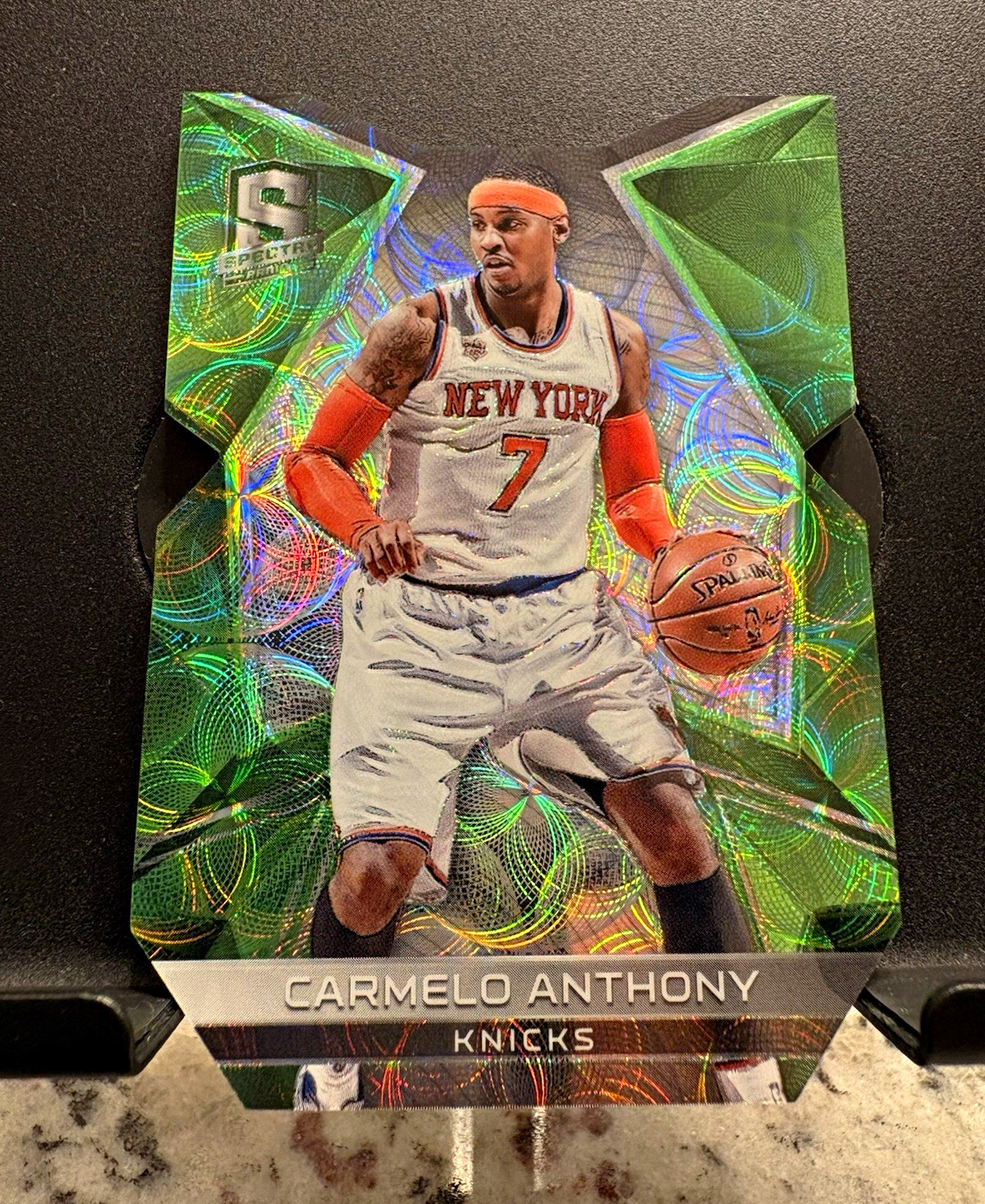 Panini 2016-17 Spectra Carmelo Anthony Neon Green Die Cut Jersey Match 7/25 #9
