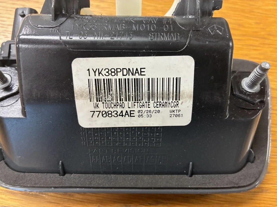 2019-2023 DODGE DURANGO/JEEP GRAND CHEROKEE LIFTGATE HANDLE OEM 1YK38PDNAE - Image 3 of 3