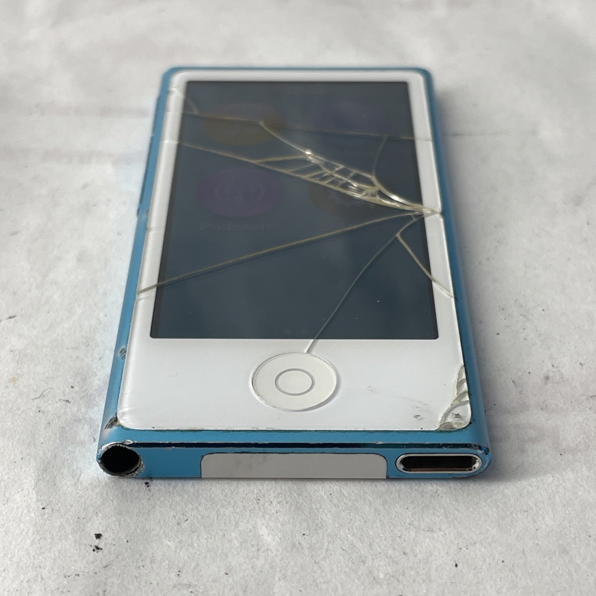 Apple iPod nano 7th Generation Space A1446 Blue (16 GB) -Tested