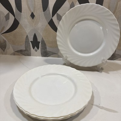 4 Arcopal France Arc TRIANON White MilkGlass Dinner Plate 9 3/4'' Scalloped Swirl