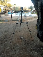 Vanguard MK-1 Aluminum Alloy Tripod Extends to 52  ultra Lightweight