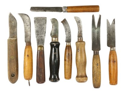 Lot of Vintage Harrington Dexter J Russell Type Tool Knives