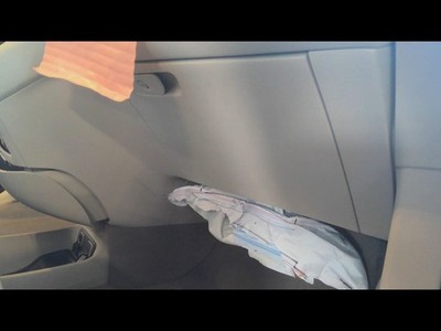 PACIFICA  2017 Glove Box 725759