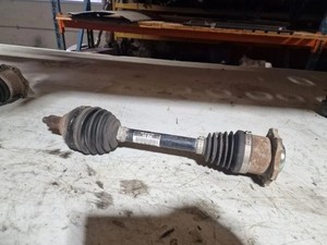 VW POLO 9N Antriebswelle vorne links 6Q0407271DE 1.40 Diesel 2009 33880170