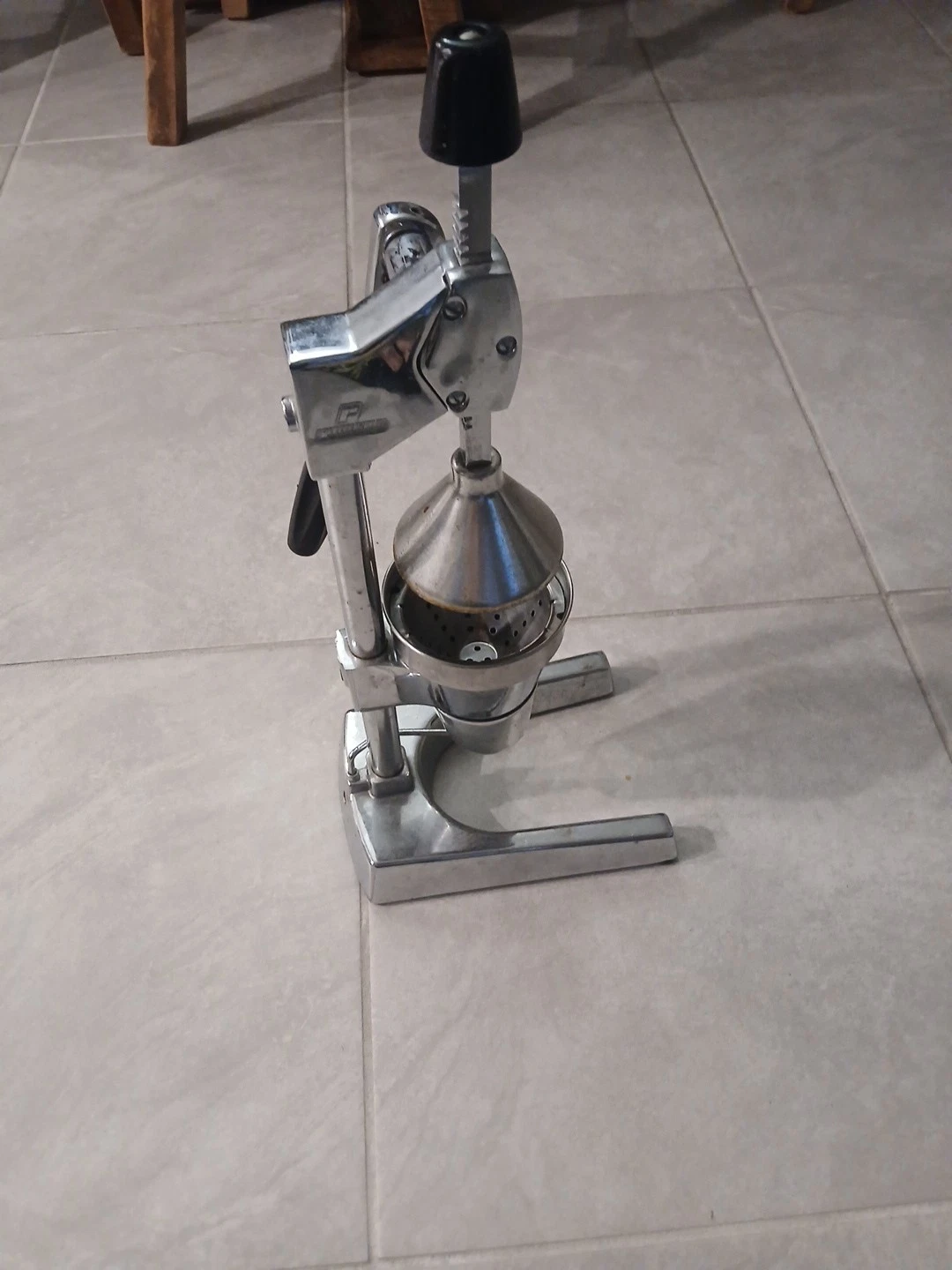 Ramcon Manual Citrus Juicer Hand Press Kitchen Bar Restaurant Commercial 21"
Opens in a new window o