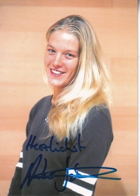 Autograph - Dagmar Rabbit (Swimming) 