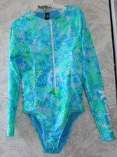 HURLEY Rash Guard Size Medium Blue/multi Floral Swimming suit Long Sleeve NWT