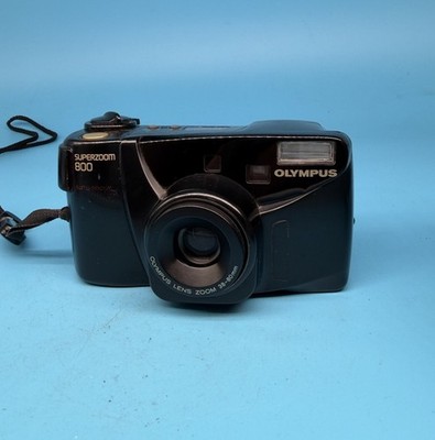 Olympus Superzoom 800 analoge Kompaktkamera 35 mm, schwarz - getestet