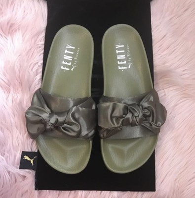 red checkerboard vans era