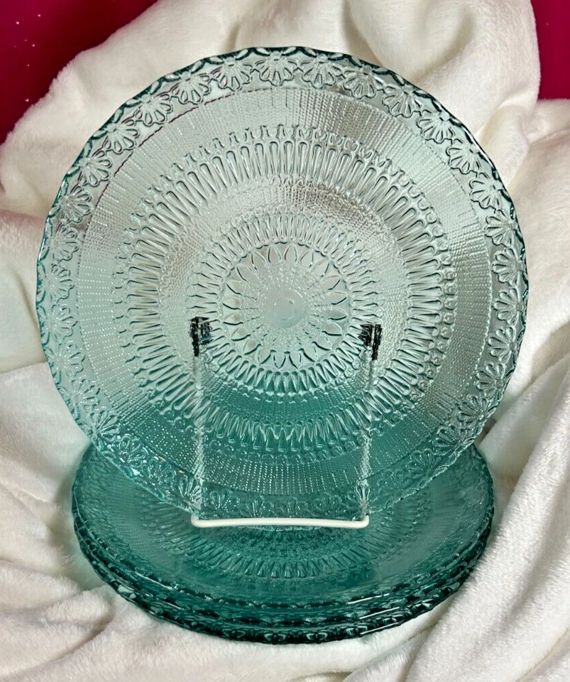 (4) Platos de ensalada de vidrio Akcam de 8" "Delicias turcas" aguamarina, verde azulado, azul, verde usados en excelente estado Foto 2 de 2