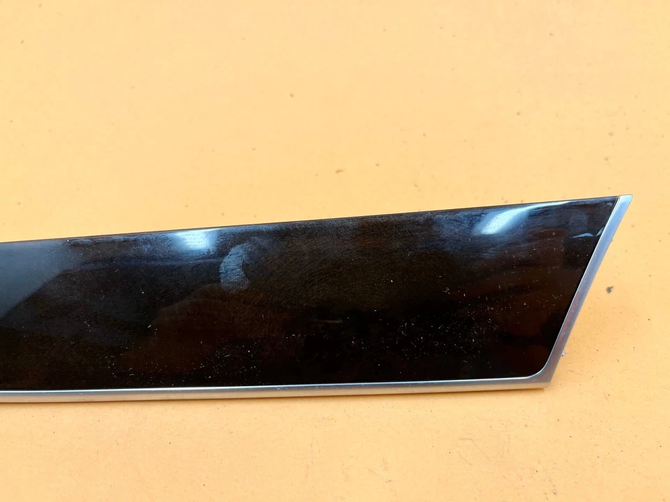 09-17 AUDI Q5 8R TRASERO DERECHO PASAJERO PUERTA MOLDURA MOLDURA PANEL CUBIERTA OEM Foto 3 de 4