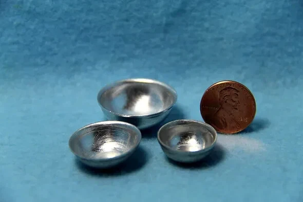 FARROW Dollhouse Miniature Metal Silver Mixing Bowls Set of 3 Sizes Can Nest FA70823