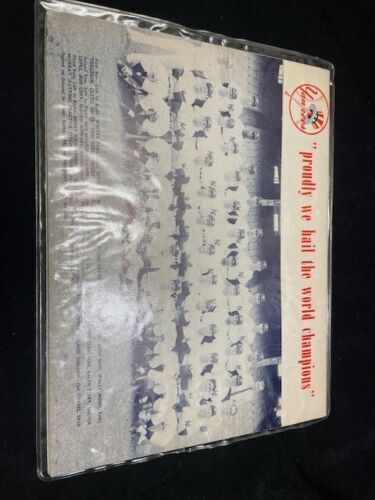 1962 Yankees Official Third Edition Yearbook Great Condition No Rips or Tears - Picture 2 of 14