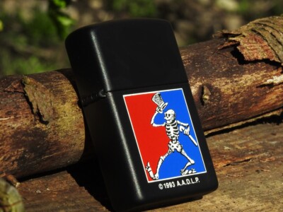The Grateful Dead Dancing Skeleton Zippo Lighter - Jerry Garcia