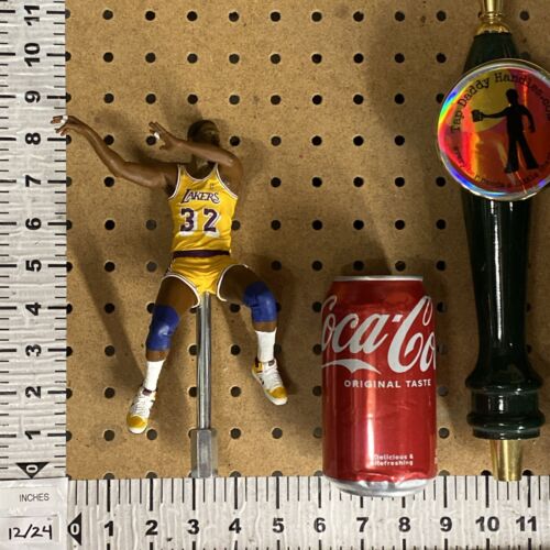 Los Angeles Lakers Beer Tap Handle NBA Basketball Yellow Jersey Magic Johnson - Picture 3 of 11