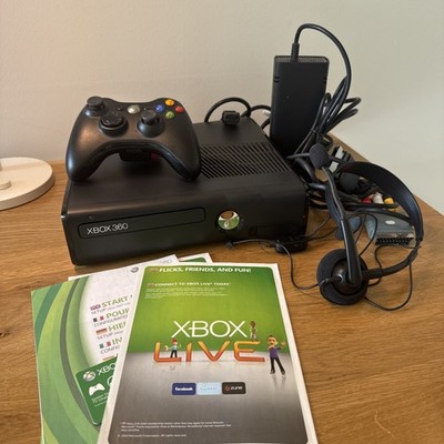 Microsoft Xbox 360 S Konsole (Model 1439), Top Zustand 